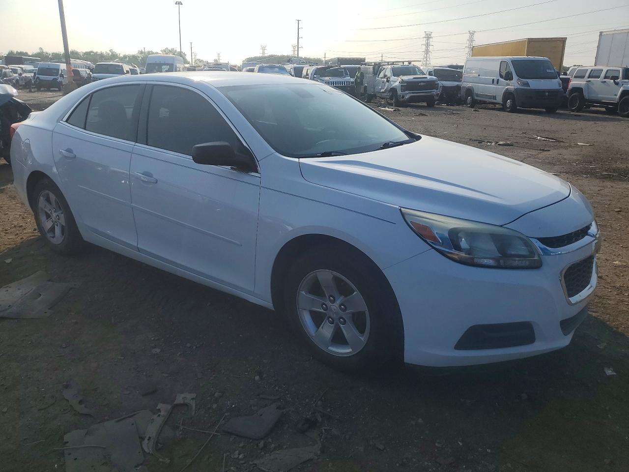 2015 Chevrolet Malibu Ls White vin: 1G11B5SL5FF186166