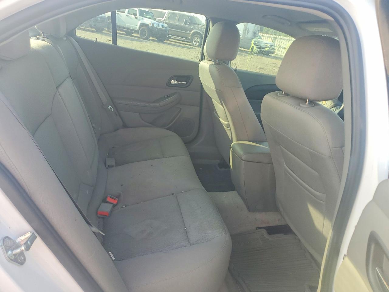 2015 Chevrolet Malibu Ls White vin: 1G11B5SL5FF186166