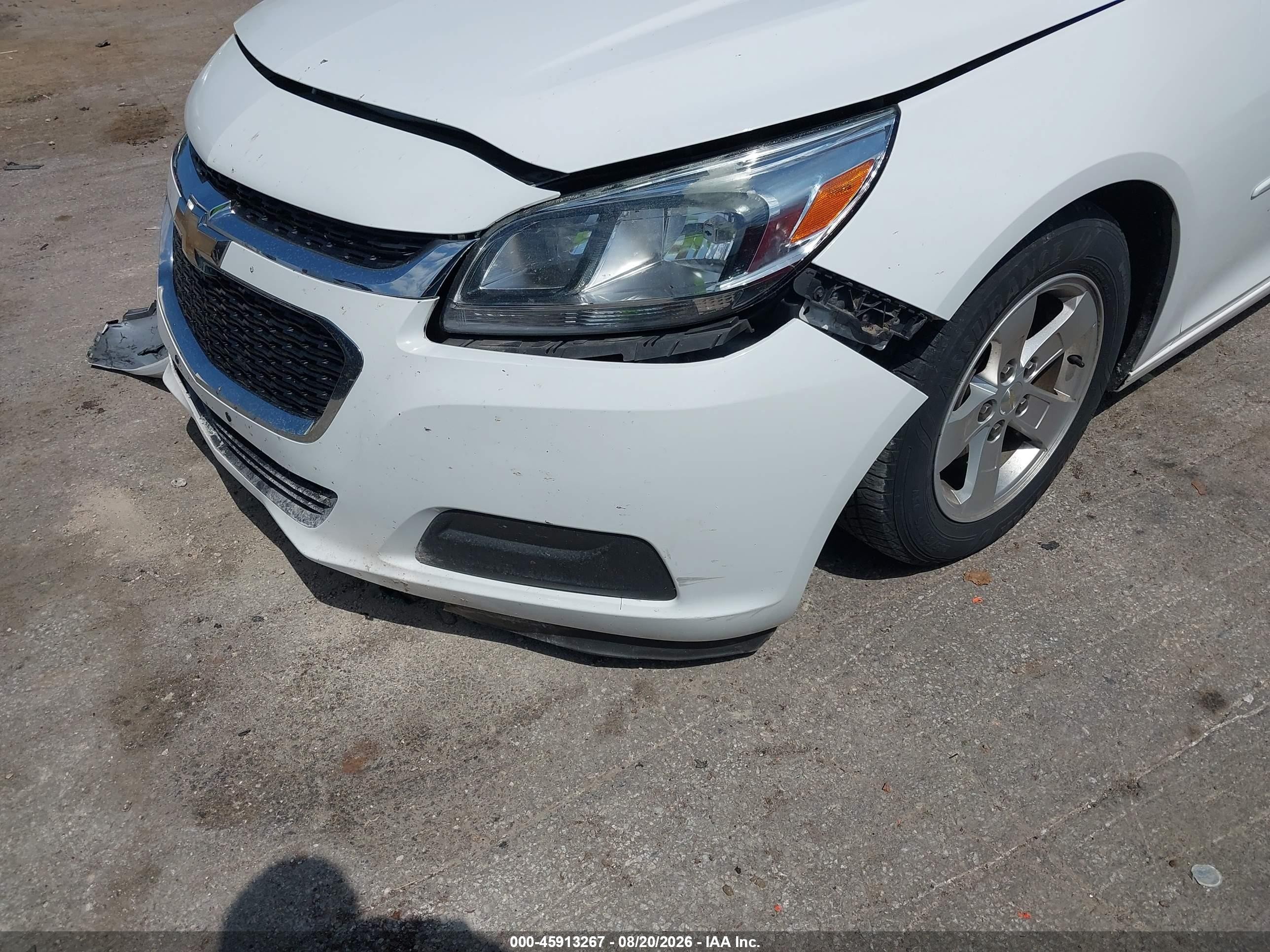 2015 Chevrolet Malibu Ls White vin: 1G11B5SL5FF241652