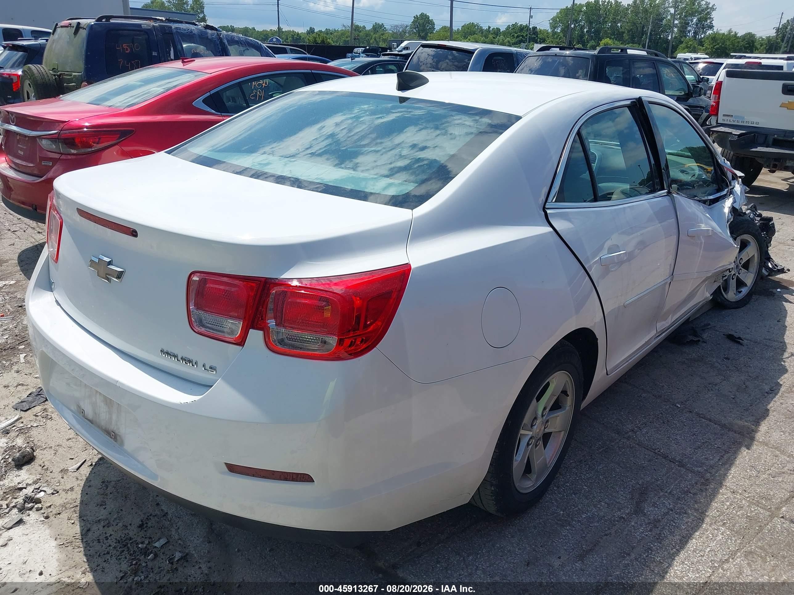 2015 Chevrolet Malibu Ls White vin: 1G11B5SL5FF241652