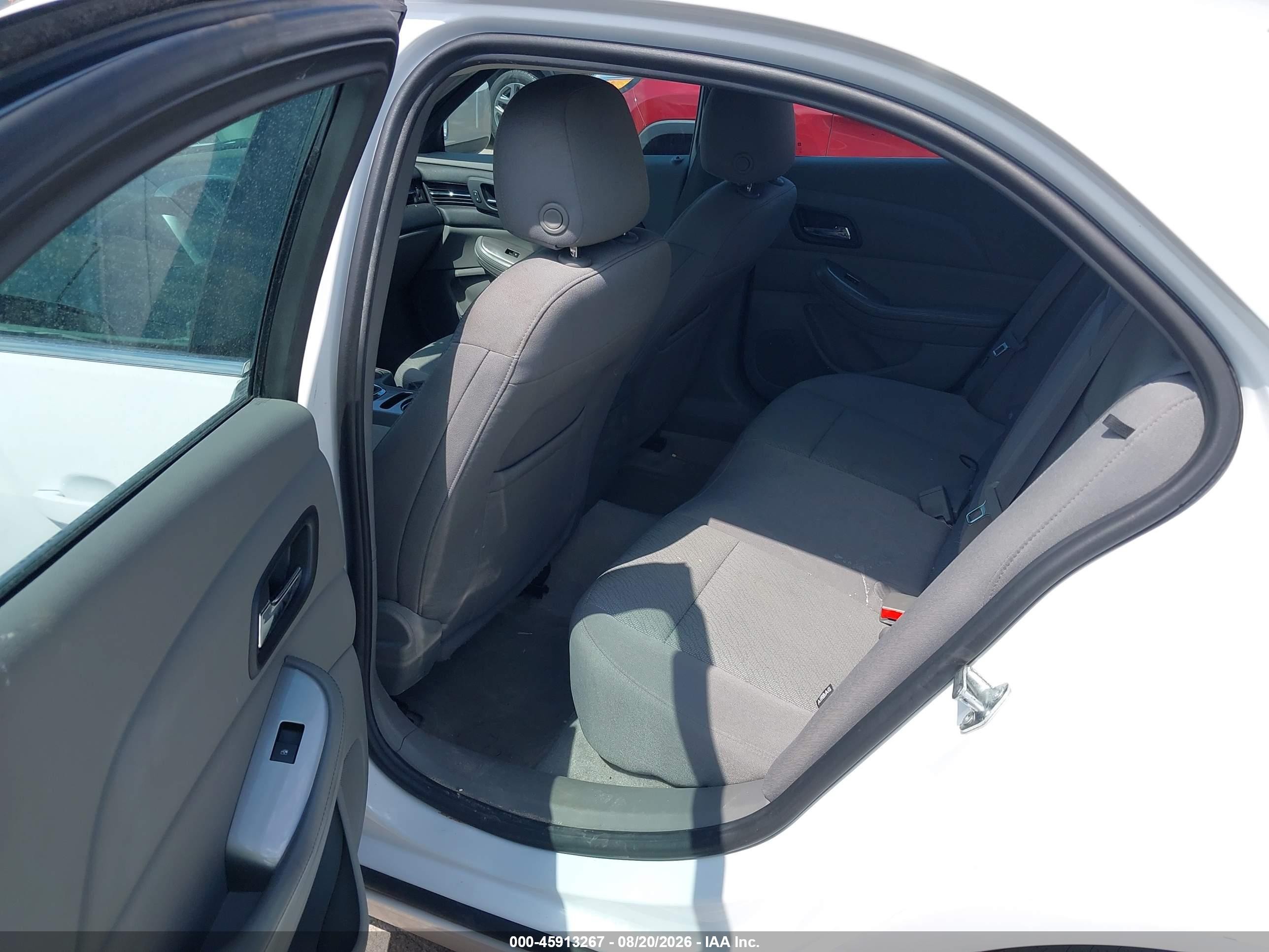 2015 Chevrolet Malibu Ls White vin: 1G11B5SL5FF241652