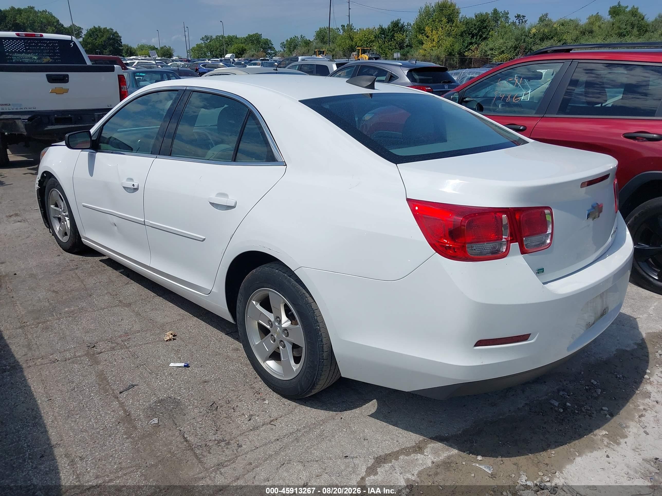 2015 Chevrolet Malibu Ls White vin: 1G11B5SL5FF241652