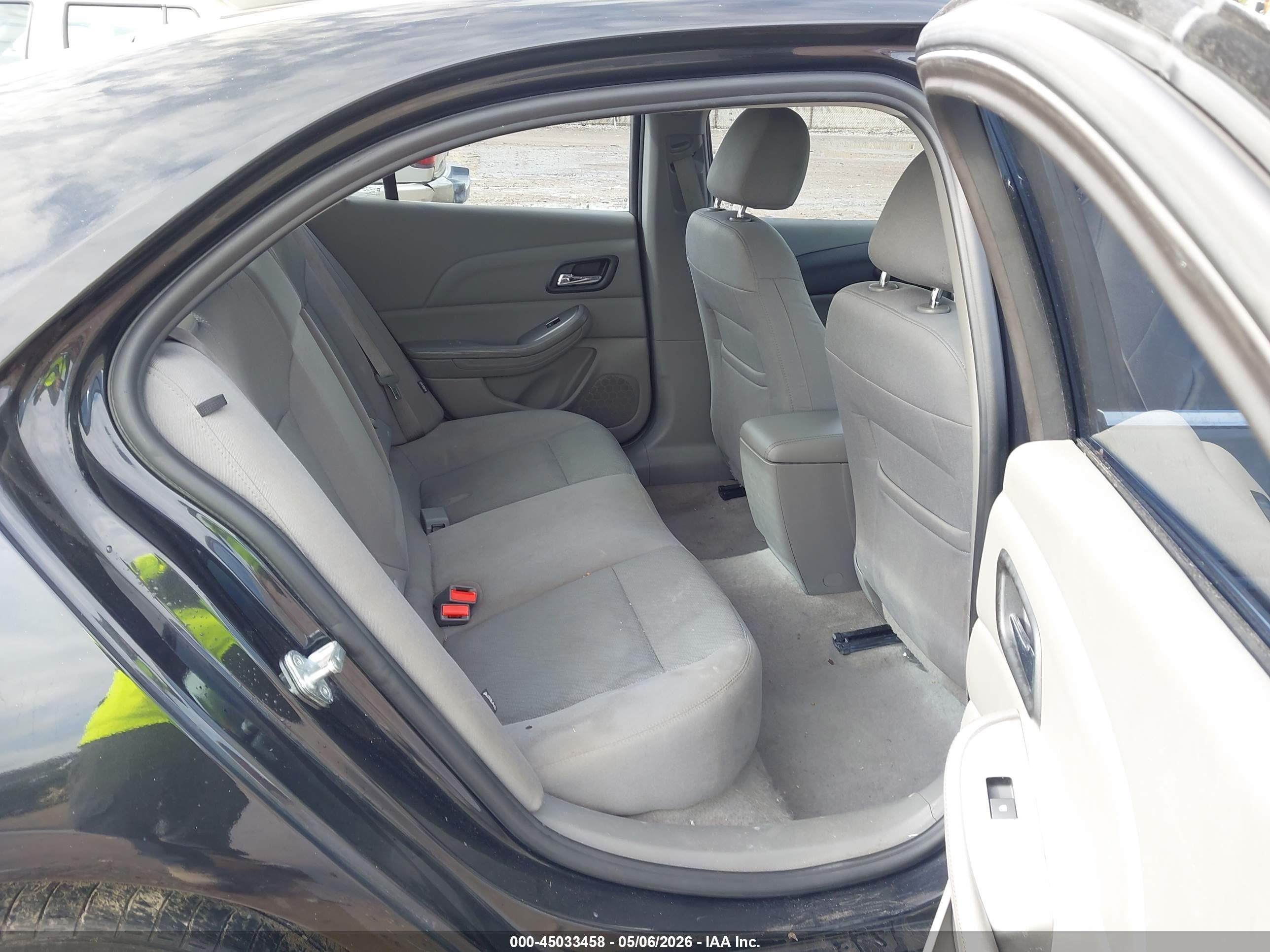 2015 Chevrolet Malibu Ls Gray vin: 1G11B5SL5FF341914