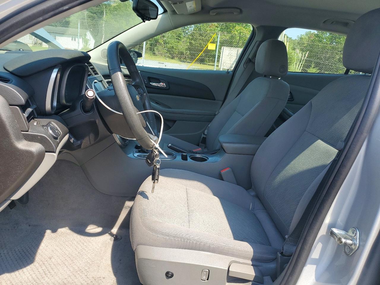 2014 Chevrolet Malibu Ls Silver vin: 1G11B5SL6EF170055
