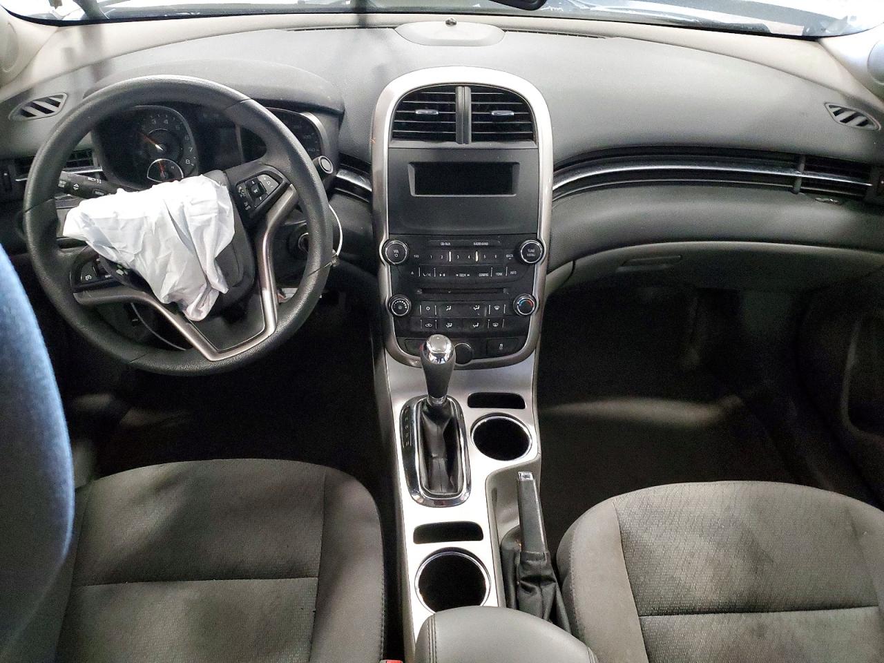 2015 Chevrolet Malibu Ls Серебряный vin: 1G11B5SL6FF143262