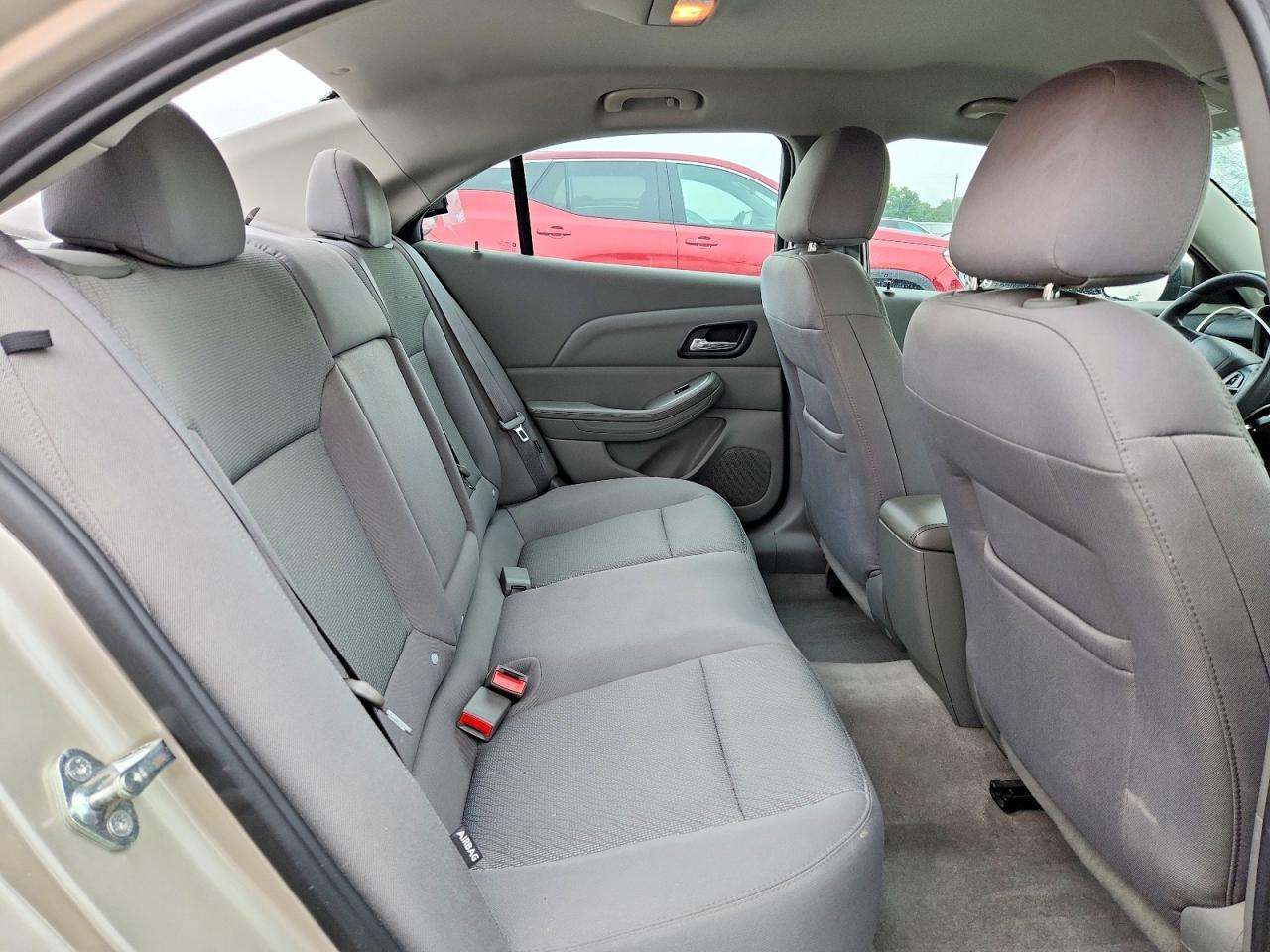 2015 Chevrolet Malibu Ls Beige vin: 1G11B5SL6FF221703