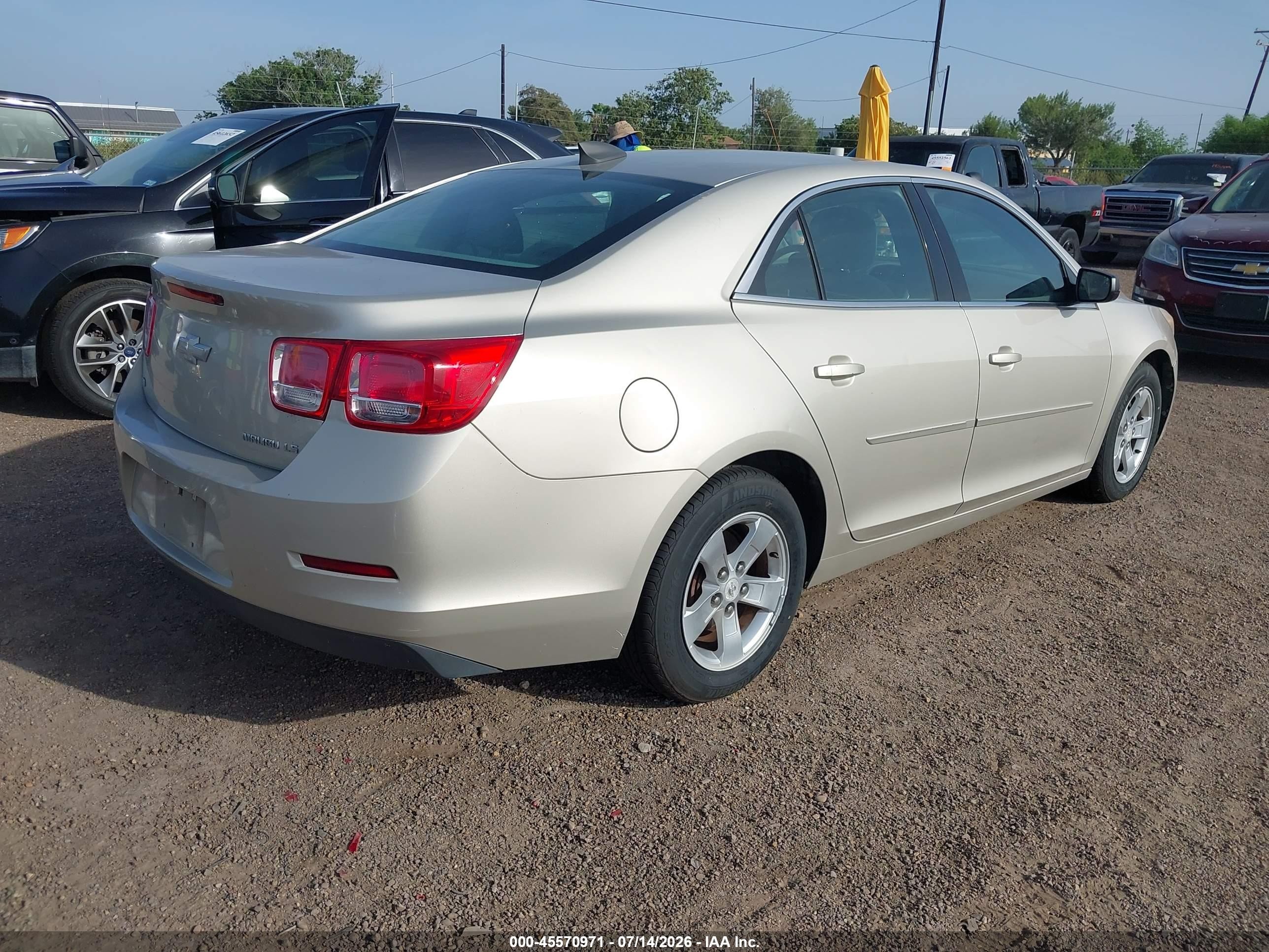 2015 Chevrolet Malibu Ls Brown vin: 1G11B5SL6FF284865