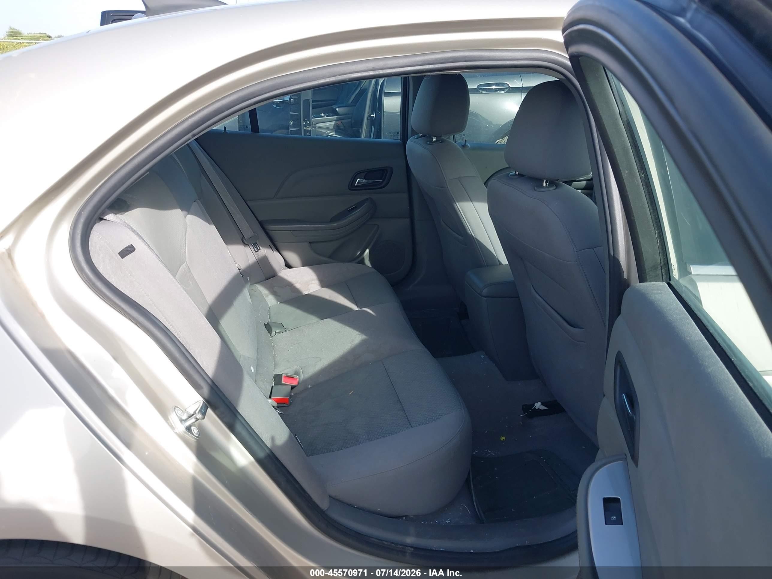 2015 Chevrolet Malibu Ls Brown vin: 1G11B5SL6FF284865