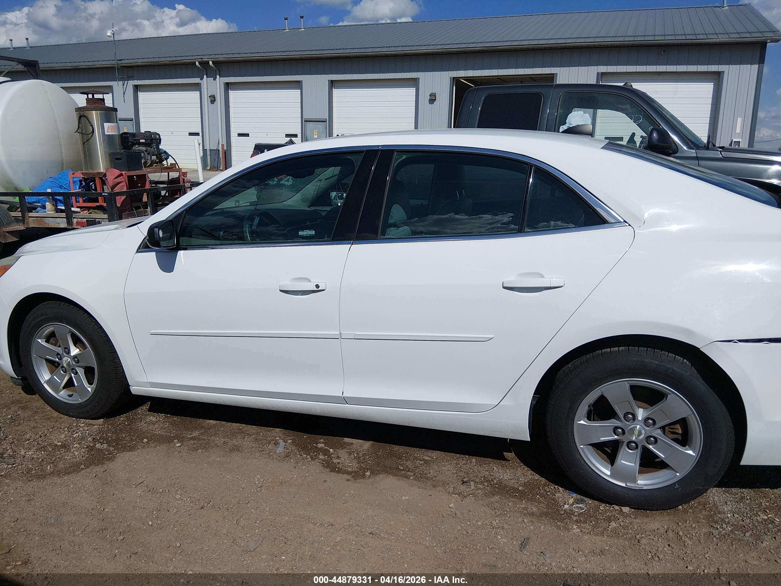 2014 Chevrolet Malibu 1ls White vin: 1G11B5SL7EF108227