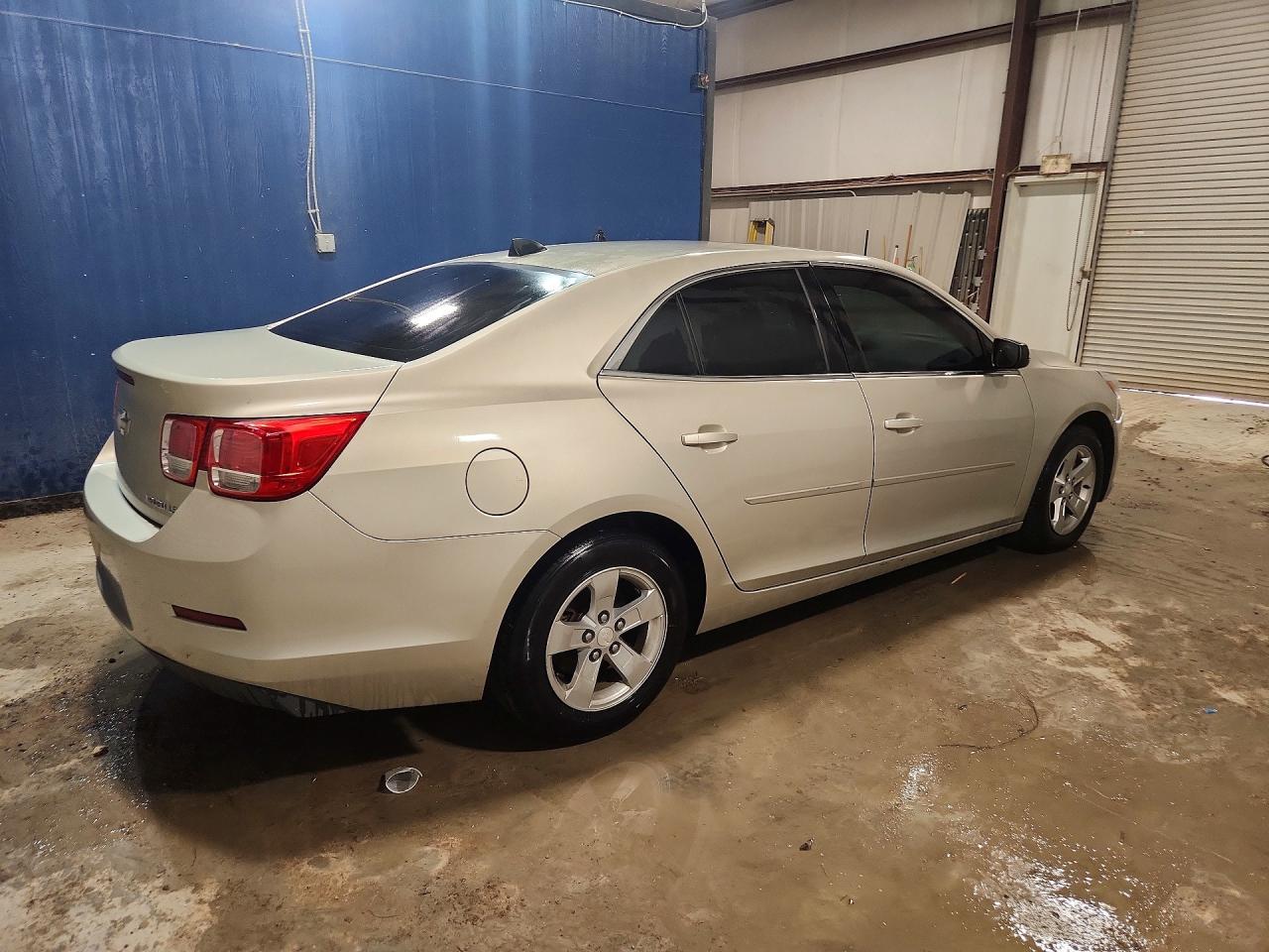 2014 Chevrolet Malibu Ls Silver vin: 1G11B5SL7EF118434