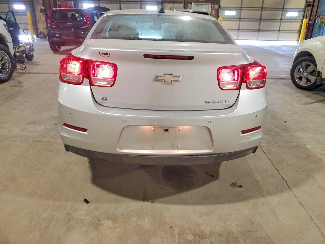 2014 Chevrolet Malibu Ls Серебряный vin: 1G11B5SL7EF214919