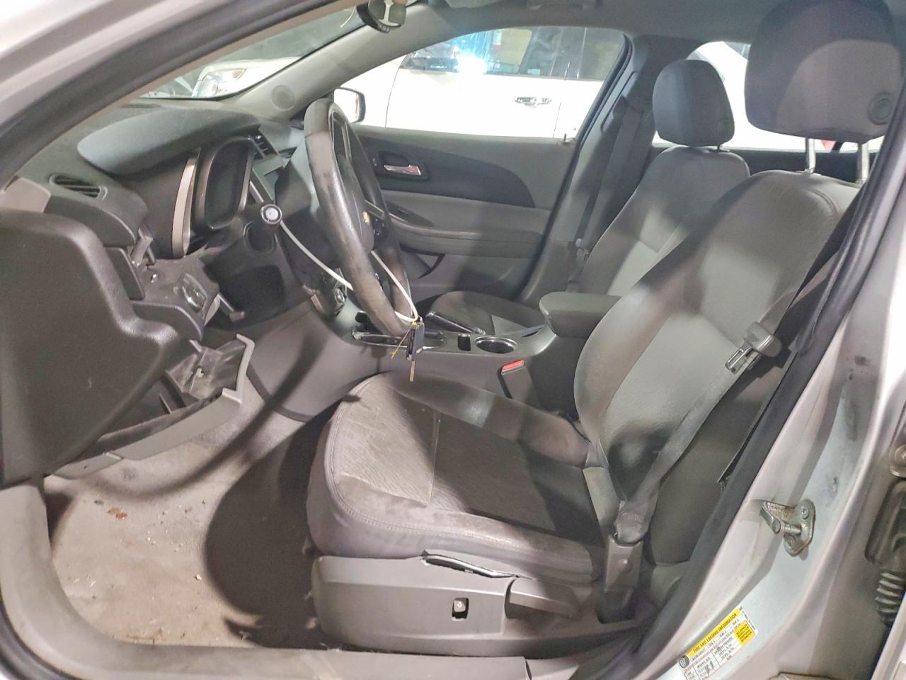 2014 Chevrolet Malibu Ls Серебряный vin: 1G11B5SL7EF214919