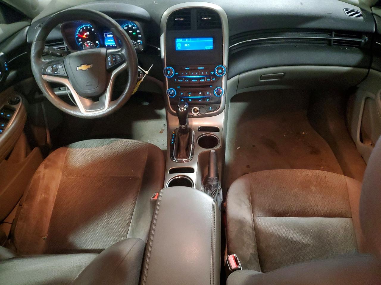 2014 Chevrolet Malibu Ls Серебряный vin: 1G11B5SL7EF214919