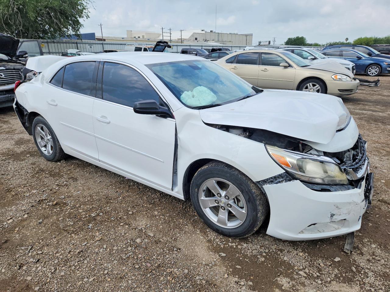 2014 Chevrolet Malibu Ls White vin: 1G11B5SL7EF214967