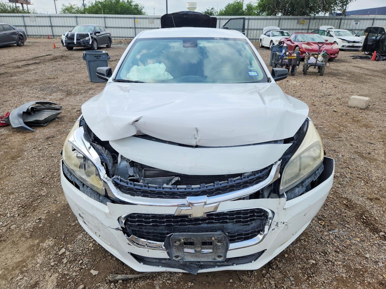 2014 Chevrolet Malibu Ls White vin: 1G11B5SL7EF214967