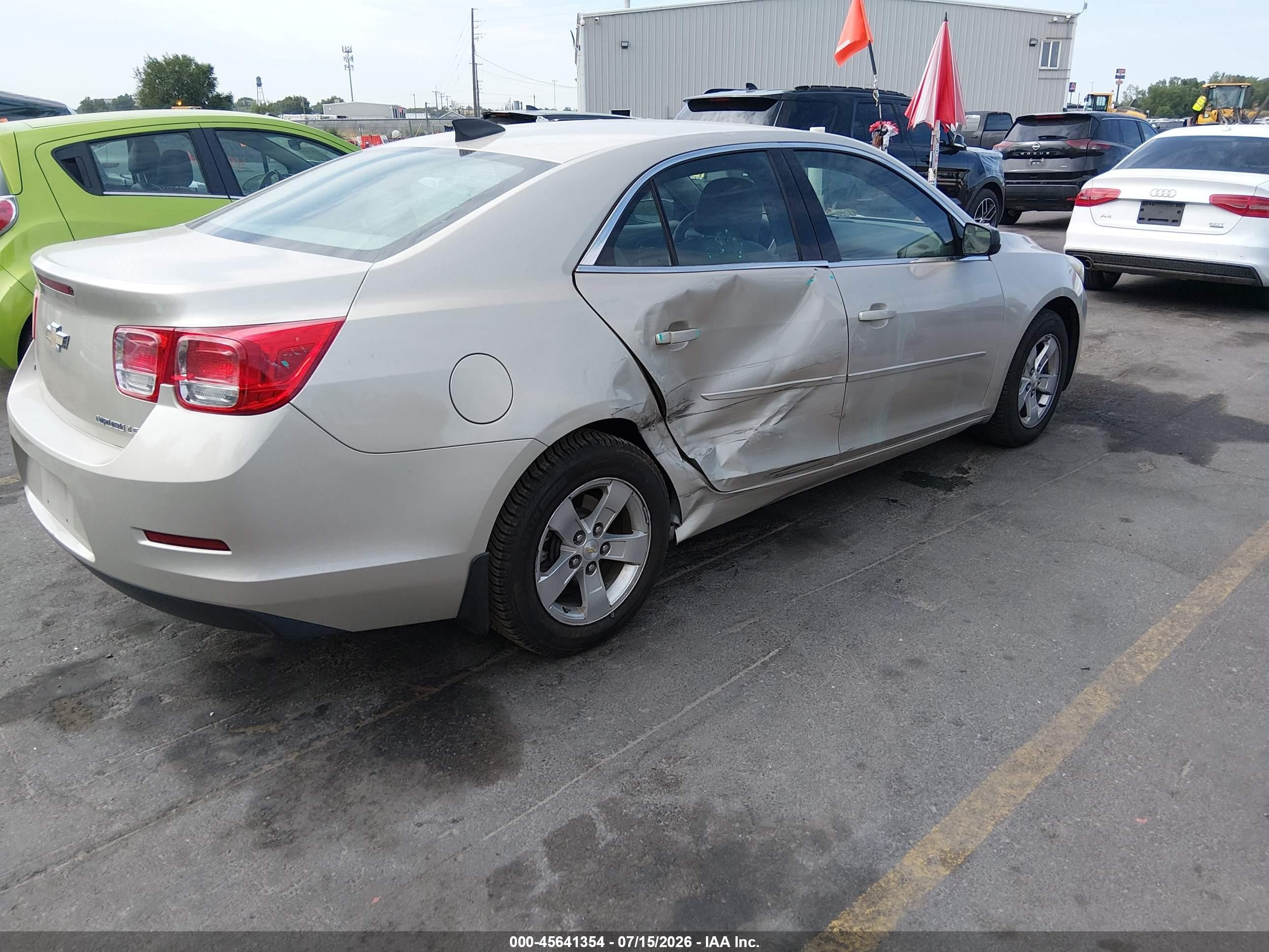 2015 Chevrolet Malibu Ls Gold vin: 1G11B5SL7FF134375