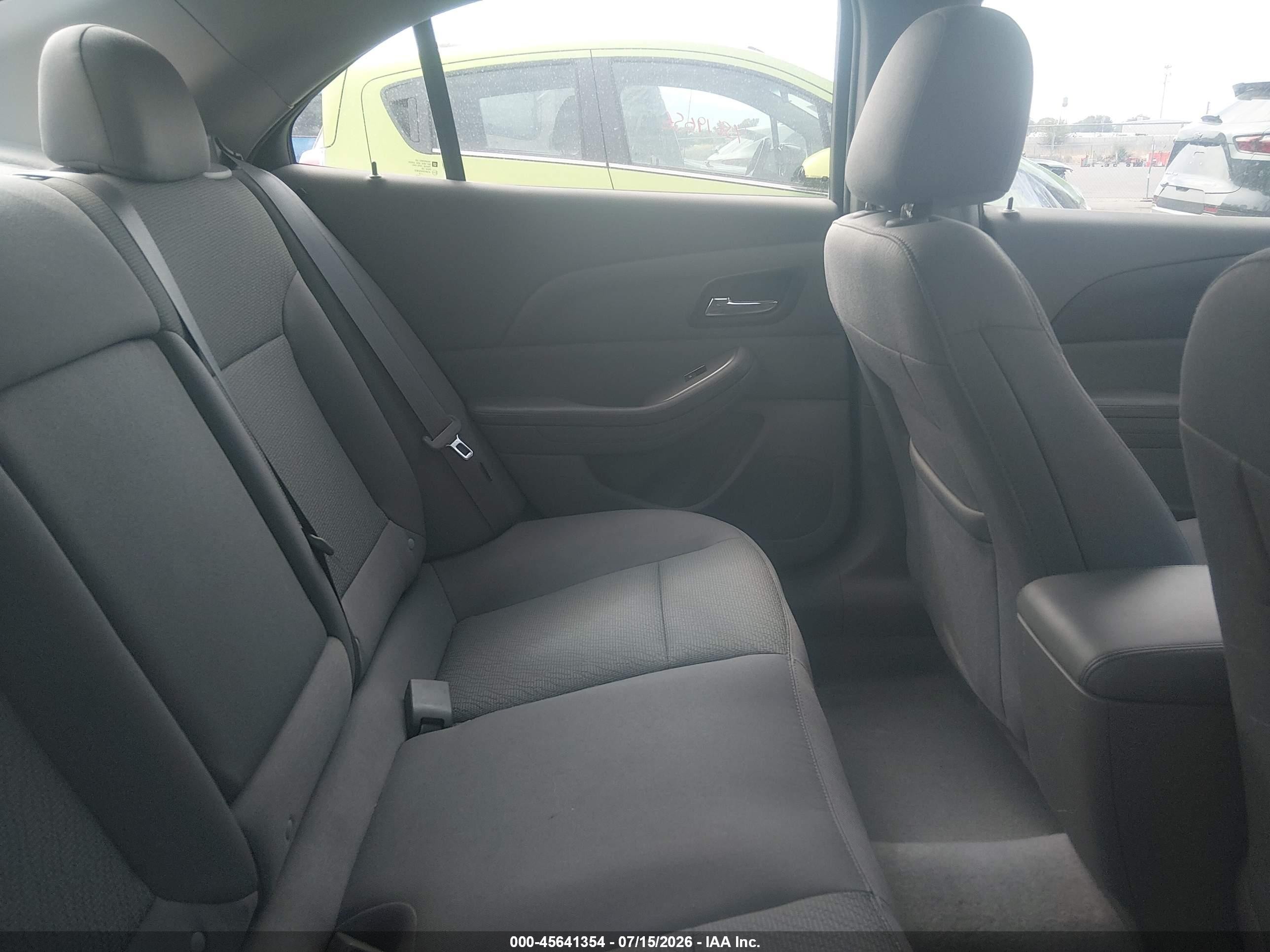 2015 Chevrolet Malibu Ls Gold vin: 1G11B5SL7FF134375