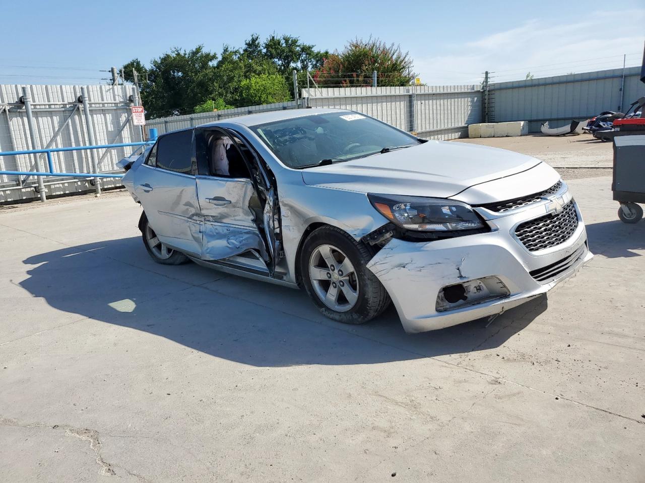 2015 Chevrolet Malibu Ls Silver vin: 1G11B5SL7FF173595