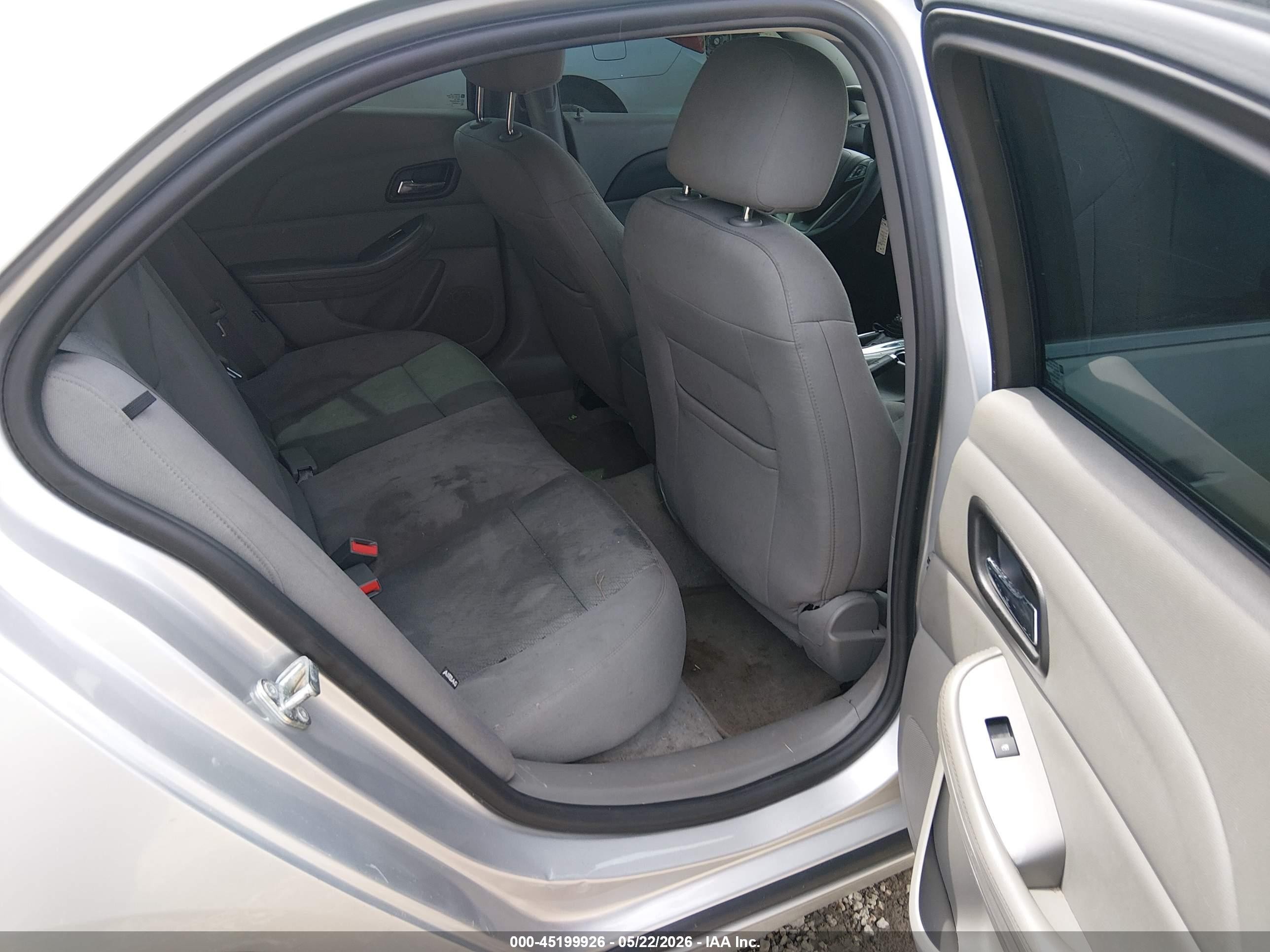 2015 Chevrolet Malibu Ls Silver vin: 1G11B5SL7FF185665