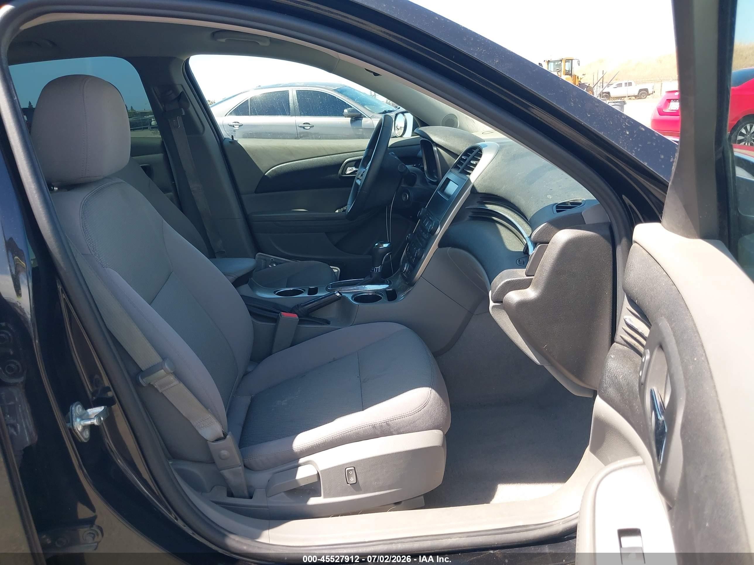 2015 Chevrolet Malibu Ls Черный vin: 1G11B5SL7FF189229