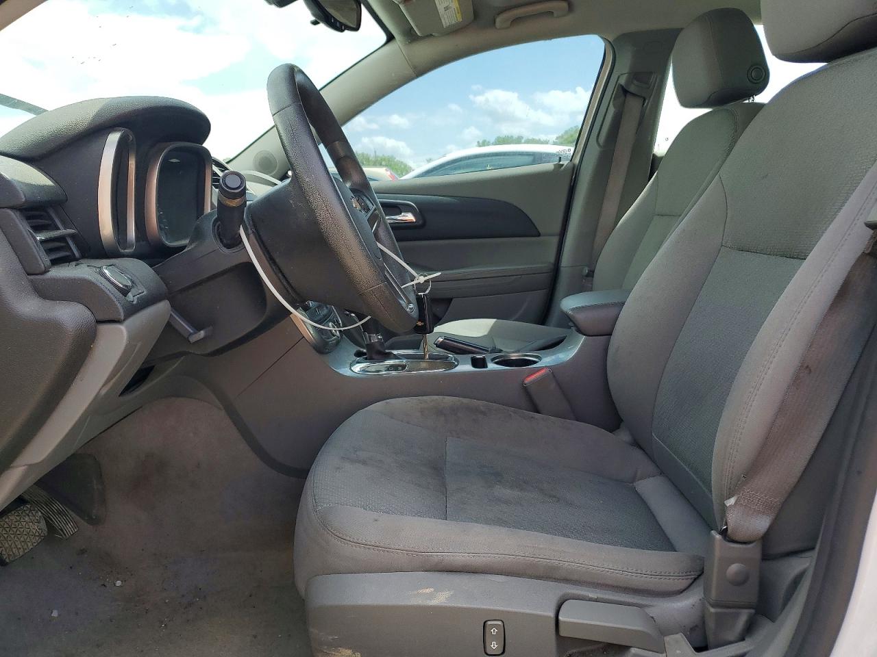 2015 Chevrolet Malibu Ls White vin: 1G11B5SL7FF302192