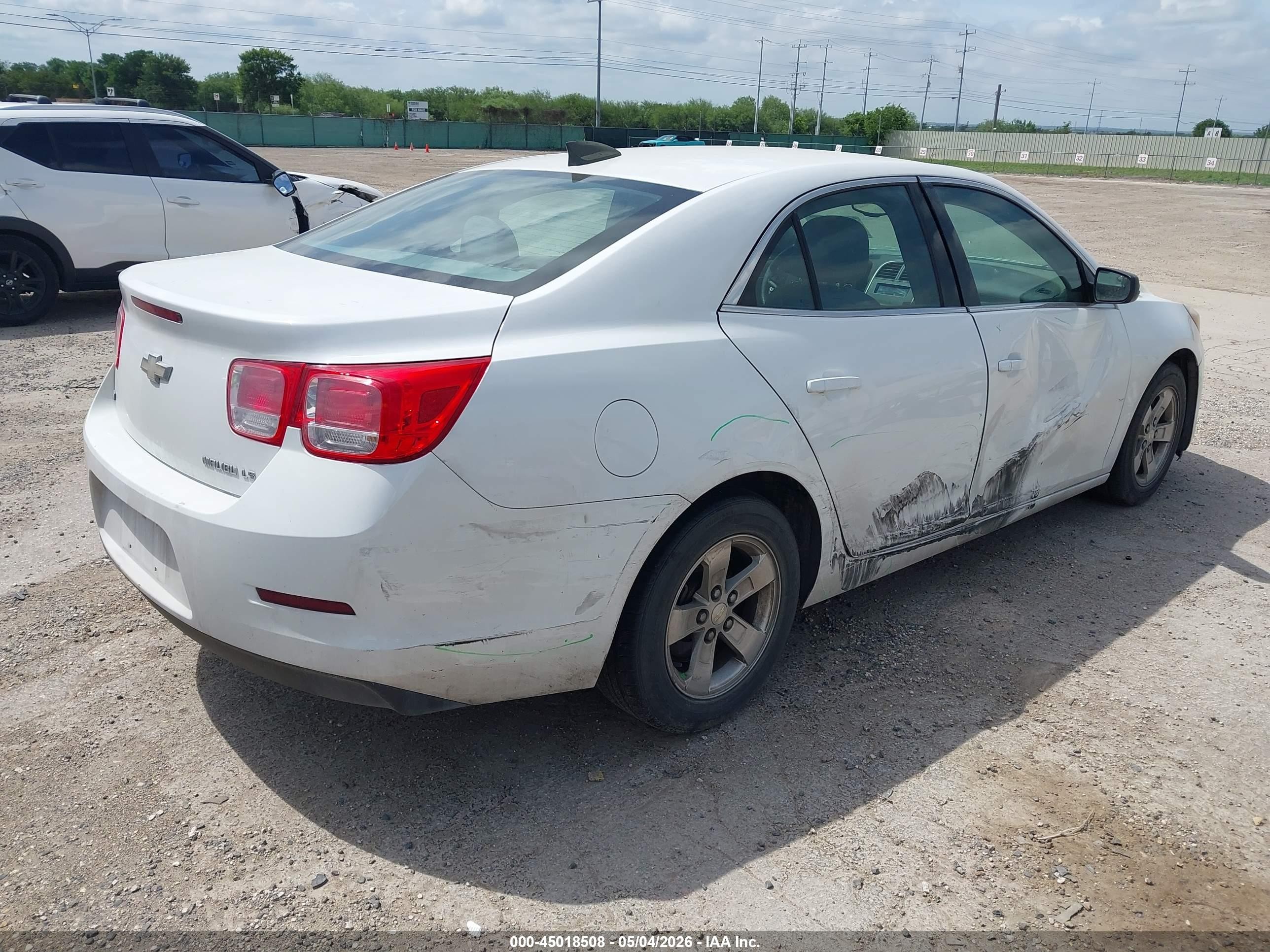2015 Chevrolet Malibu Ls White vin: 1G11B5SL7FF310826