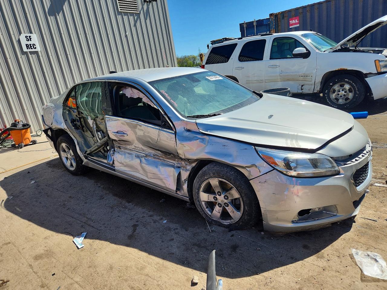 2015 Chevrolet Malibu Ls Серебряный vin: 1G11B5SL7FU130001
