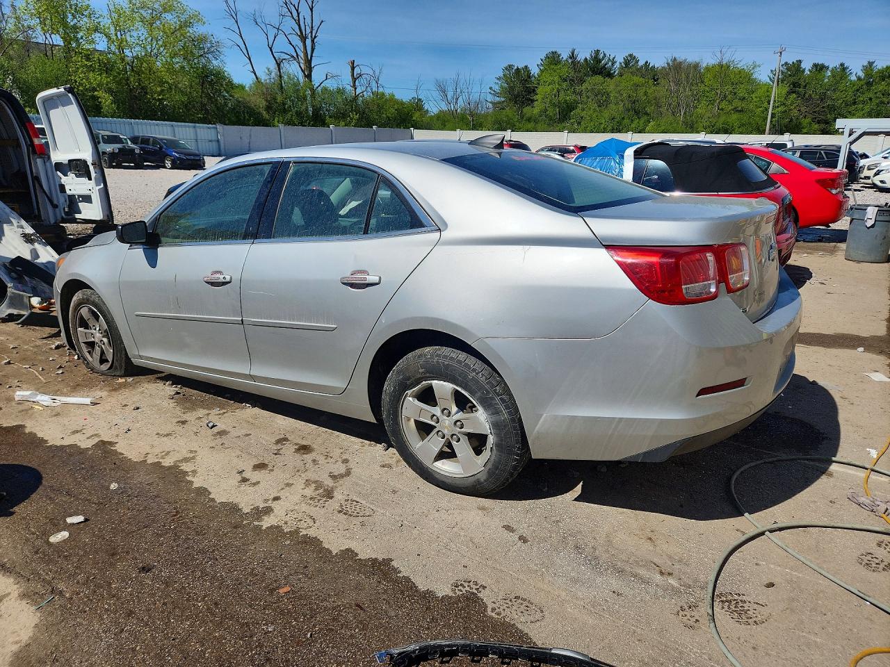 2015 Chevrolet Malibu Ls Серебряный vin: 1G11B5SL7FU130001