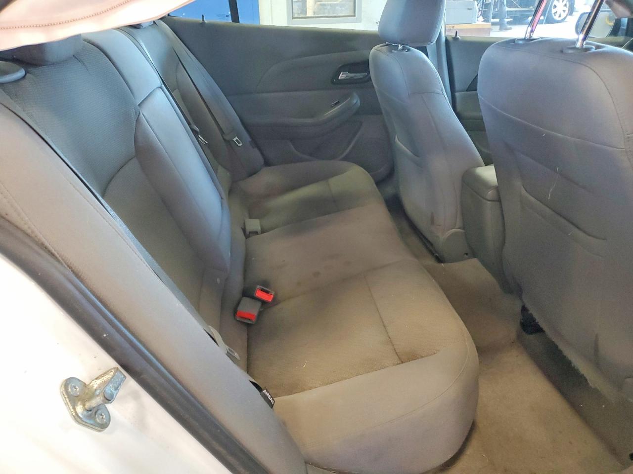 2014 Chevrolet Malibu Ls White vin: 1G11B5SL8EF114859