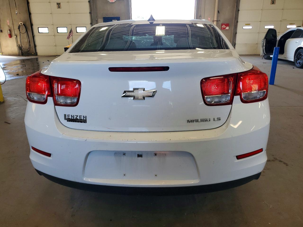 2014 Chevrolet Malibu Ls White vin: 1G11B5SL8EF114859