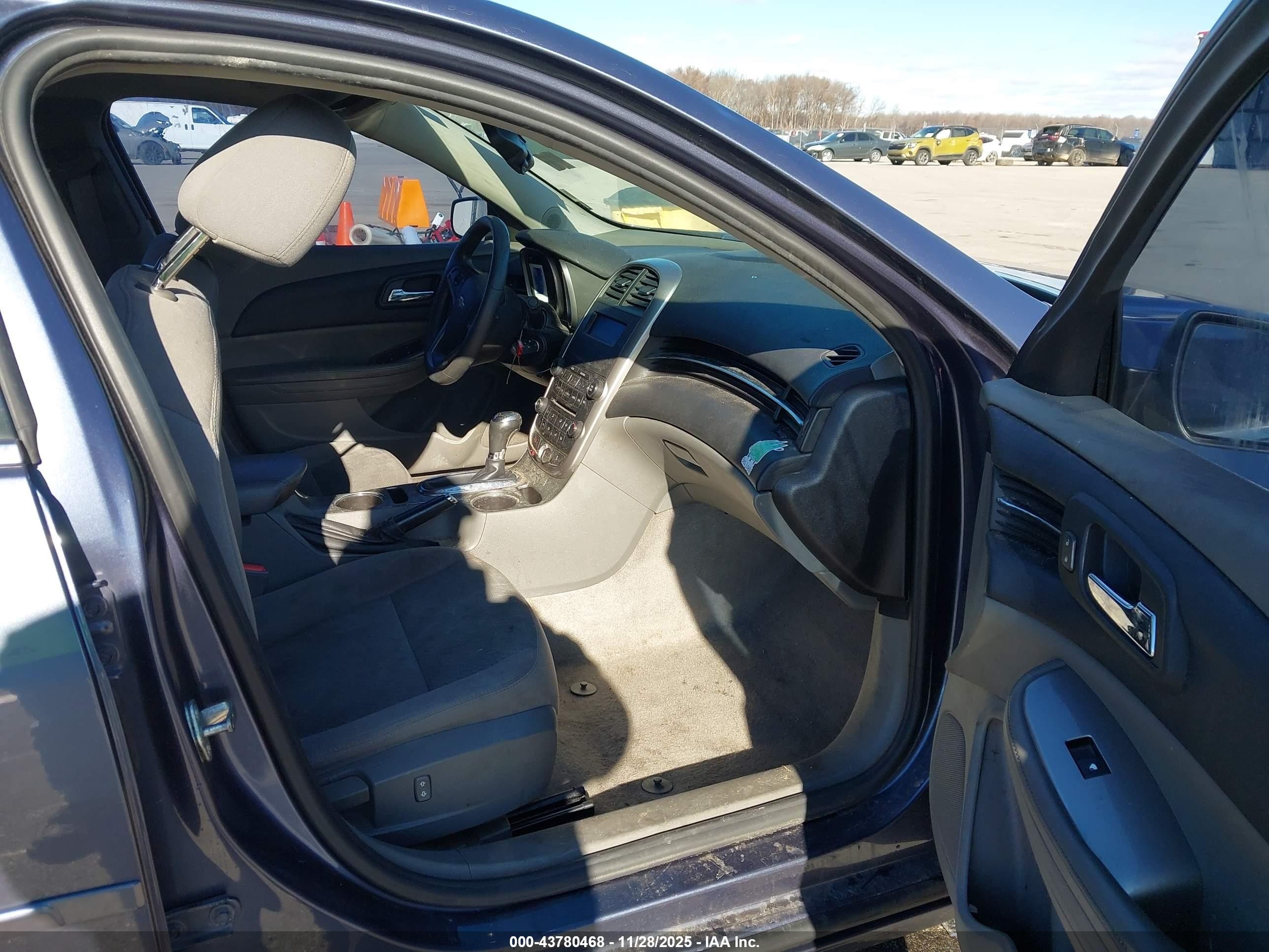 2014 Chevrolet Malibu 1ls Blue vin: 1G11B5SL8EF222172