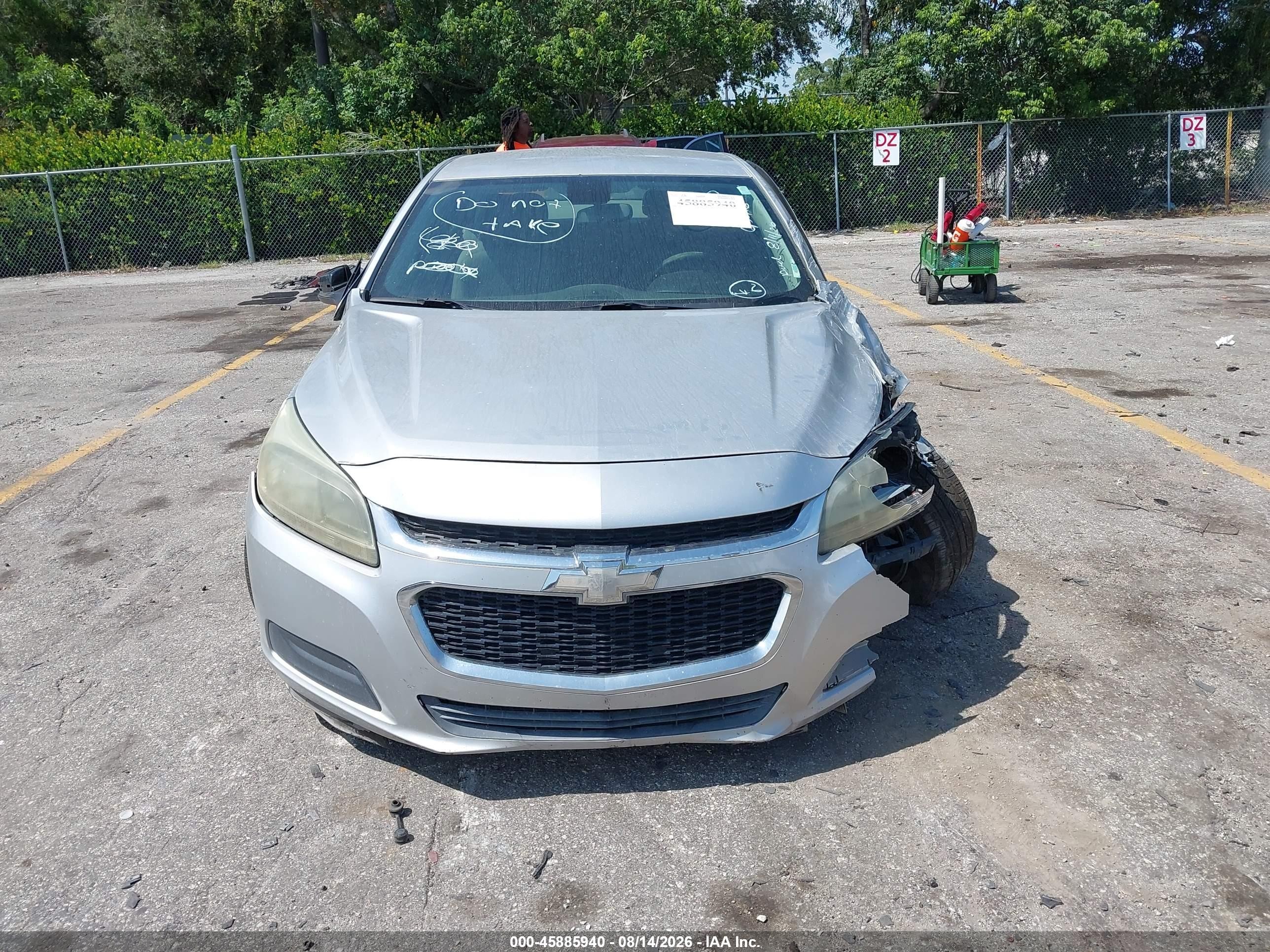 2015 Chevrolet Malibu Ls Серебряный vin: 1G11B5SL8FF111428