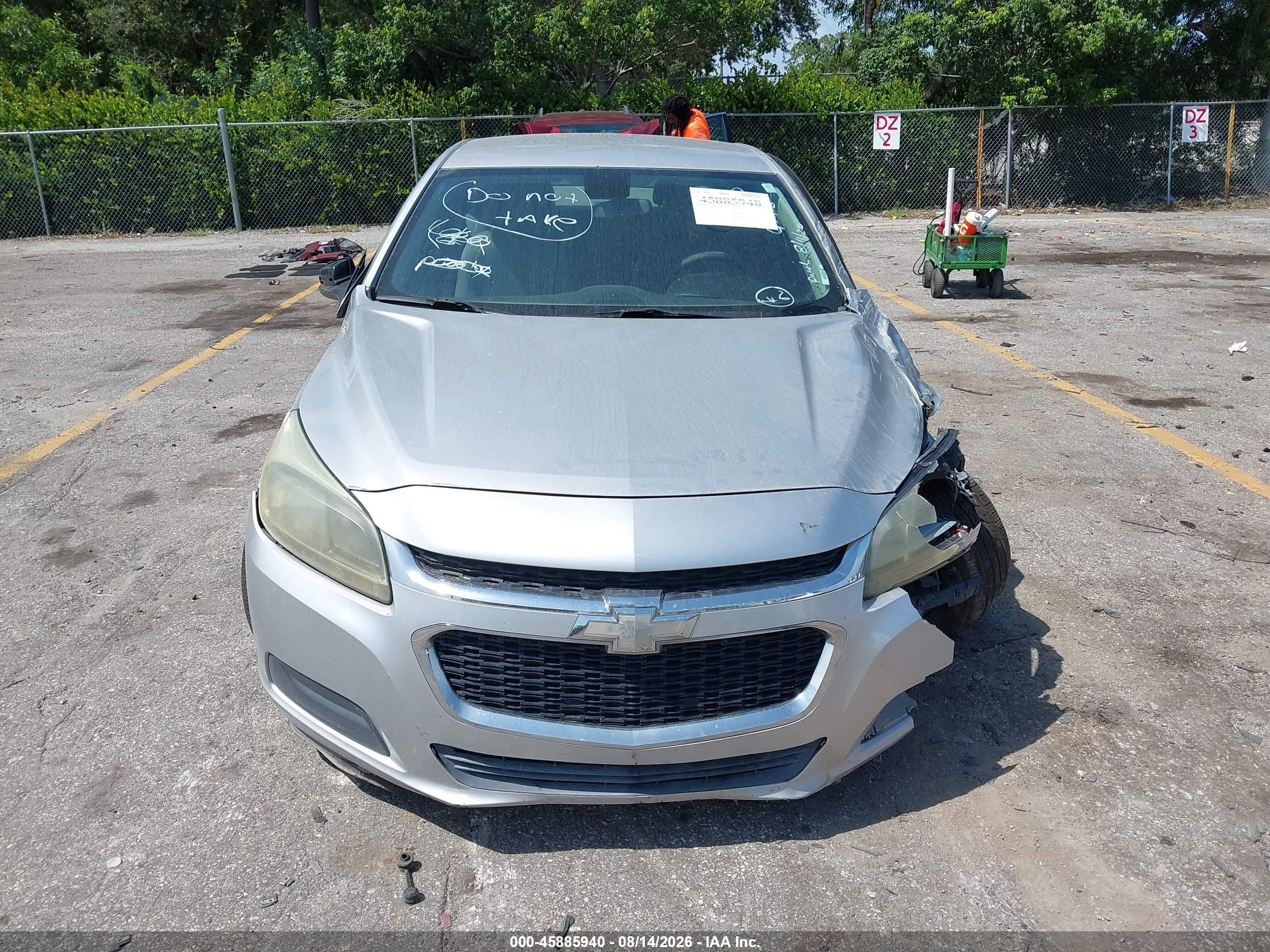 2015 Chevrolet Malibu Ls Серебряный vin: 1G11B5SL8FF111428