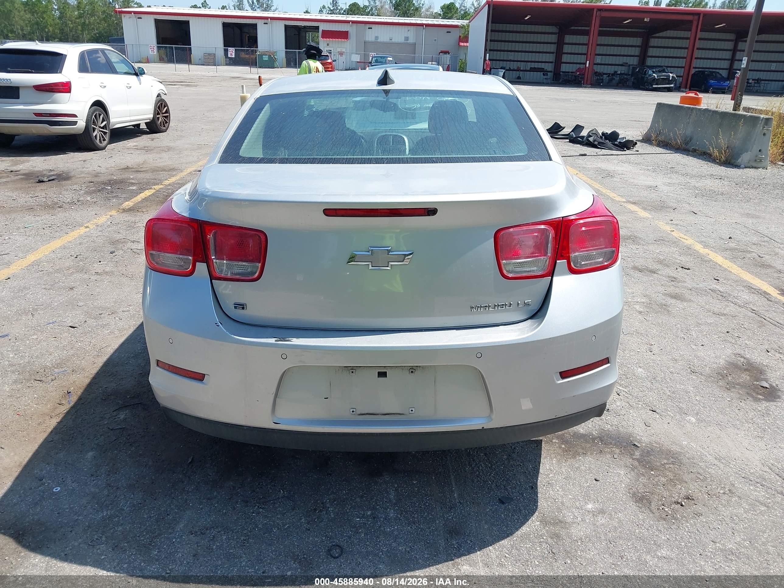 2015 Chevrolet Malibu Ls Серебряный vin: 1G11B5SL8FF111428