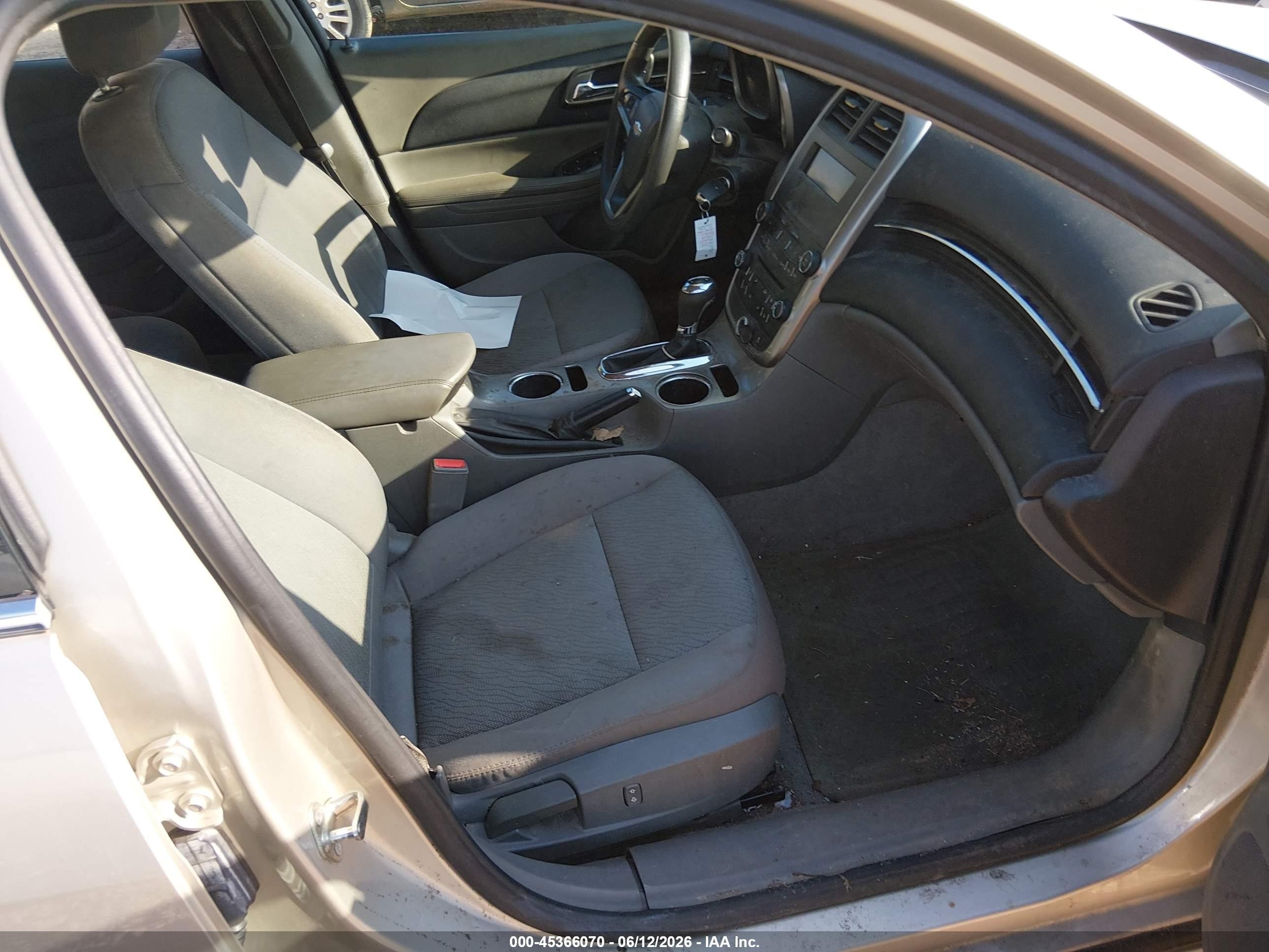 2015 Chevrolet Malibu Ls Tan vin: 1G11B5SL8FF149807