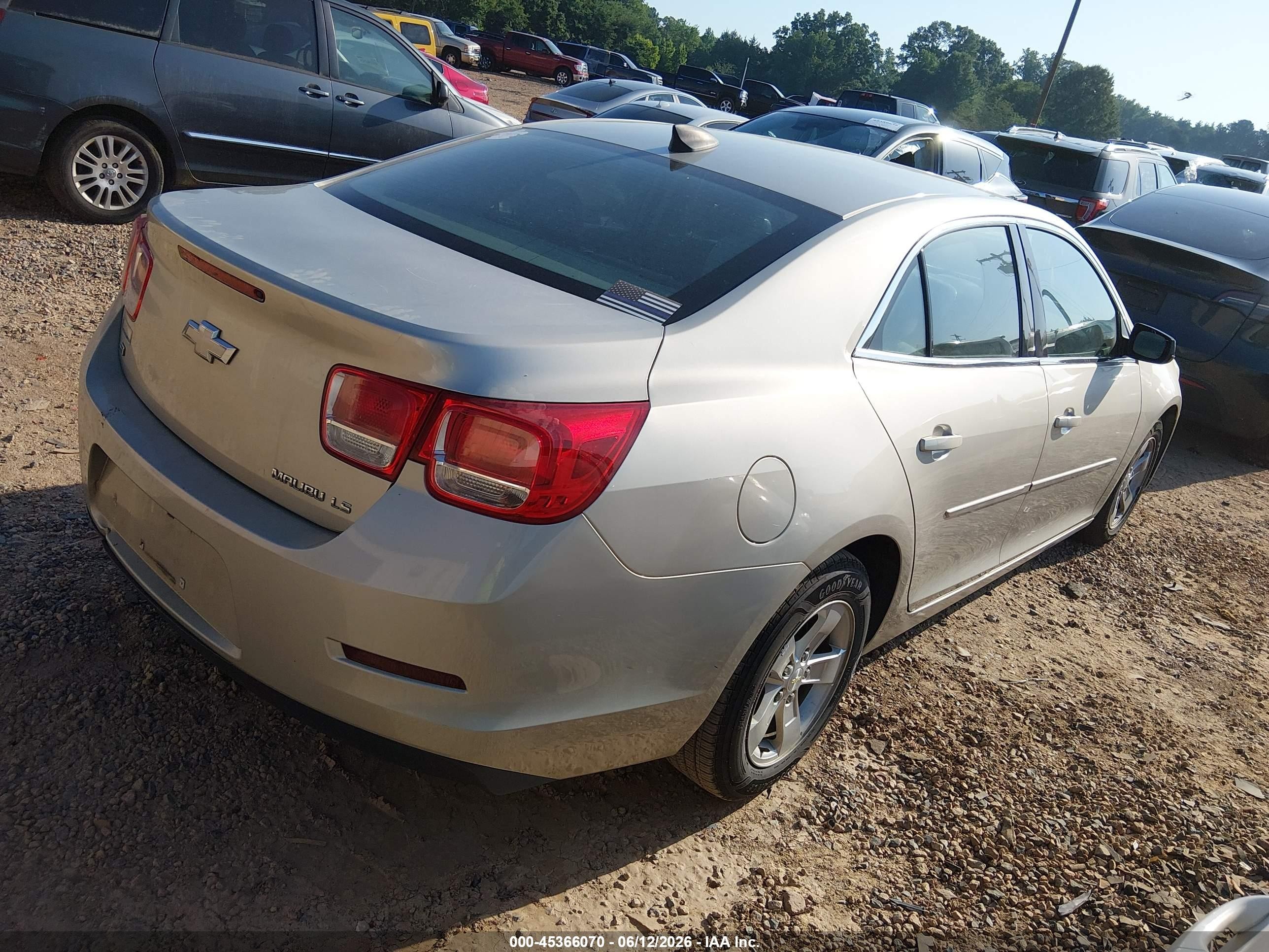 2015 Chevrolet Malibu Ls Tan vin: 1G11B5SL8FF149807