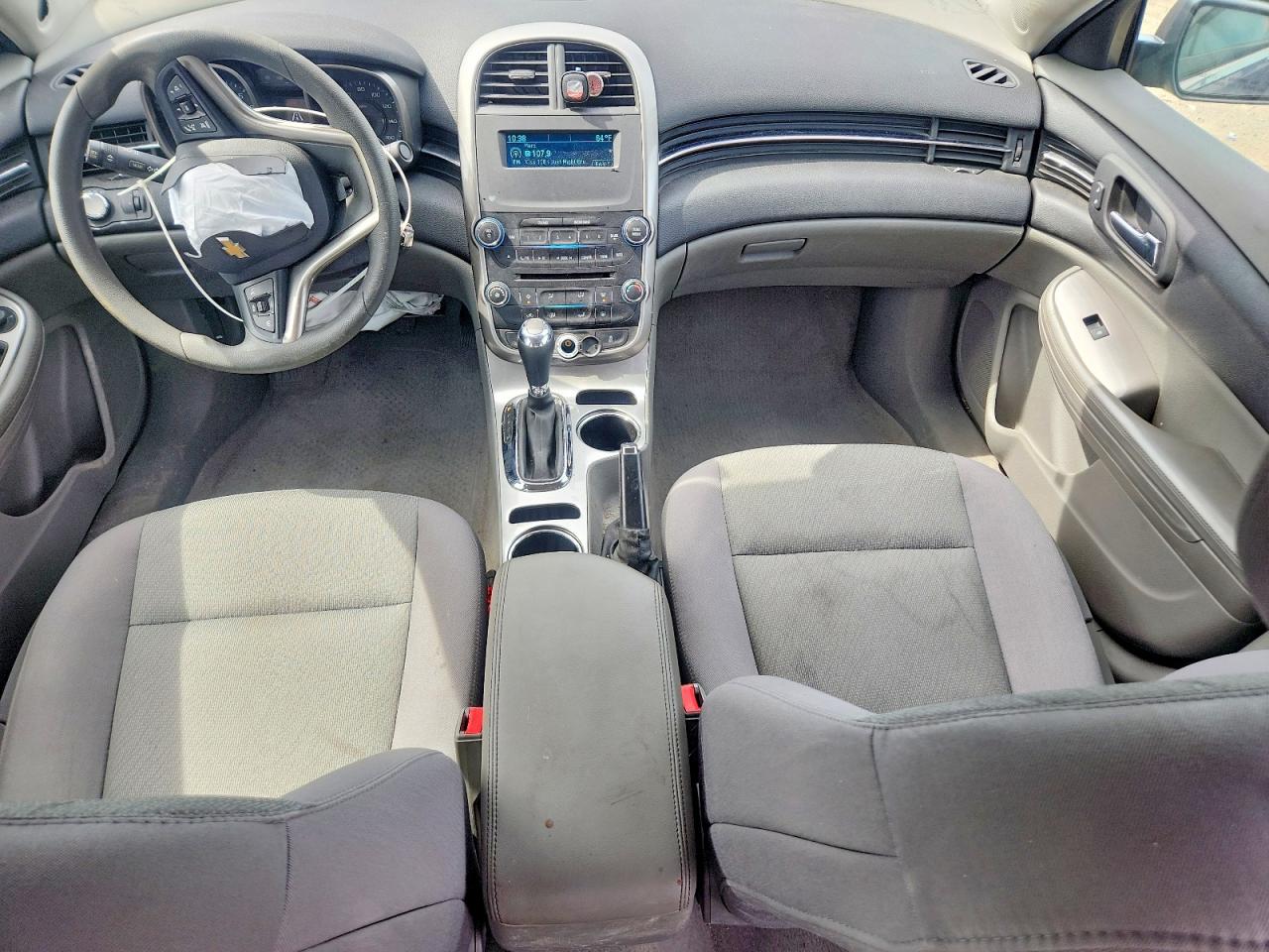 2015 Chevrolet Malibu Ls Blue vin: 1G11B5SL8FF189417