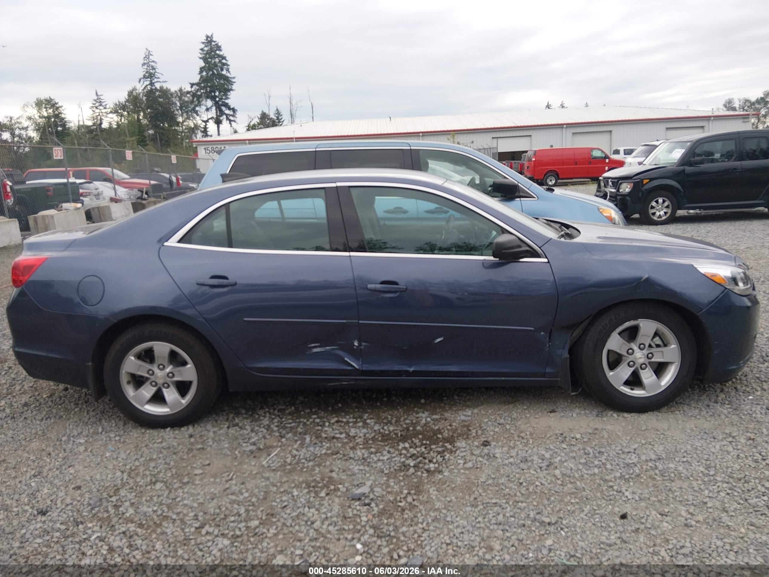 2015 Chevrolet Malibu Ls Синий vin: 1G11B5SL8FF256811