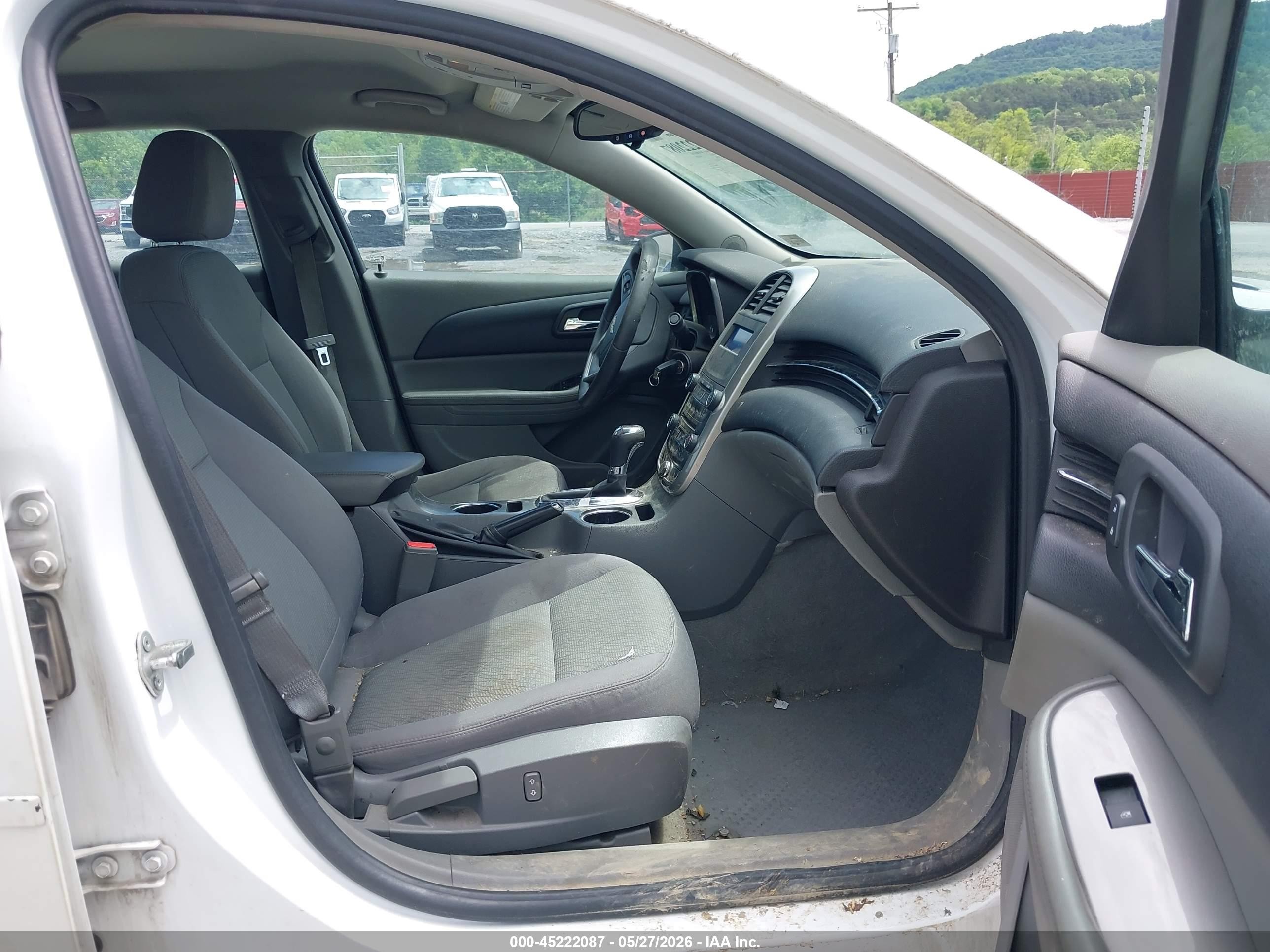 2014 Chevrolet Malibu 1ls White vin: 1G11B5SL9EF147255