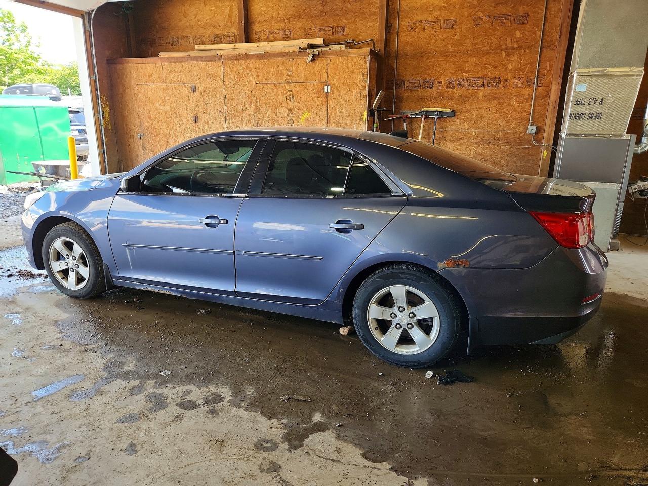 2014 Chevrolet Malibu Ls Blue vin: 1G11B5SL9EF208684