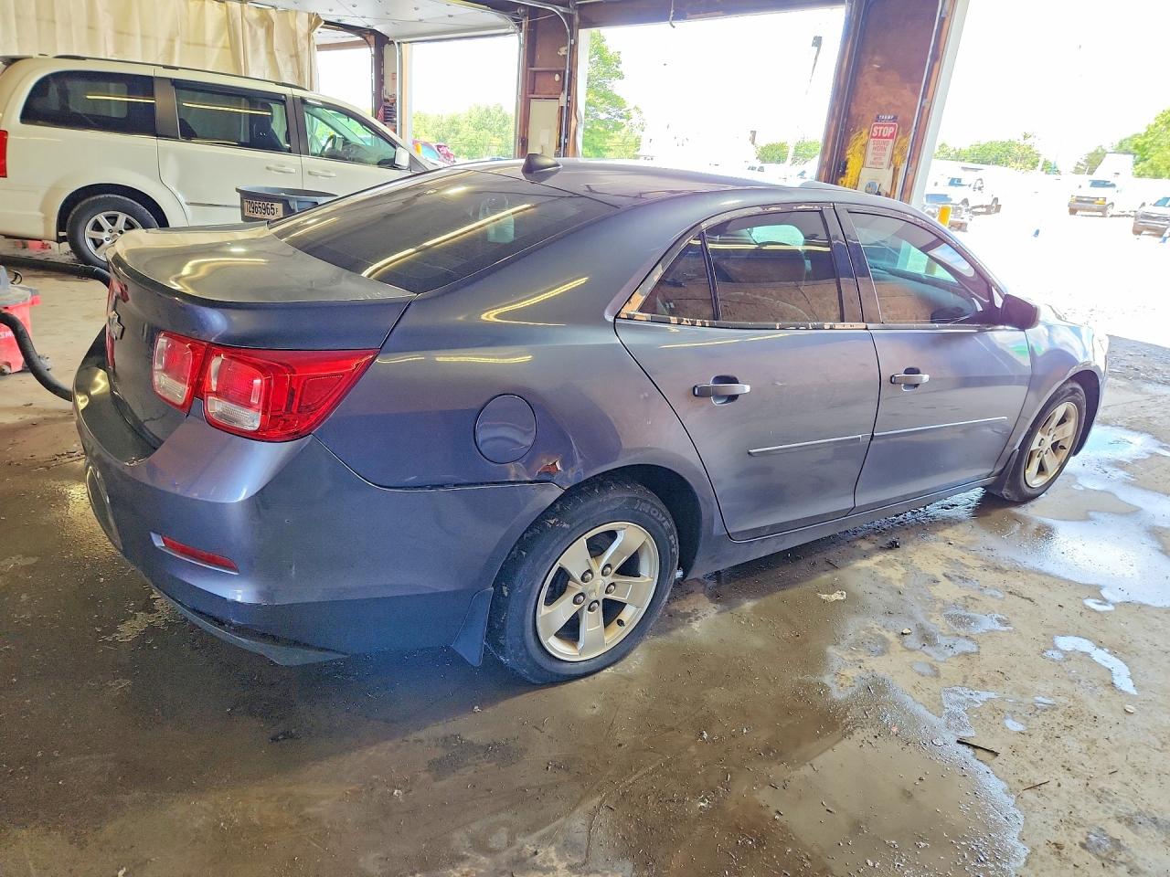 2014 Chevrolet Malibu Ls Blue vin: 1G11B5SL9EF208684
