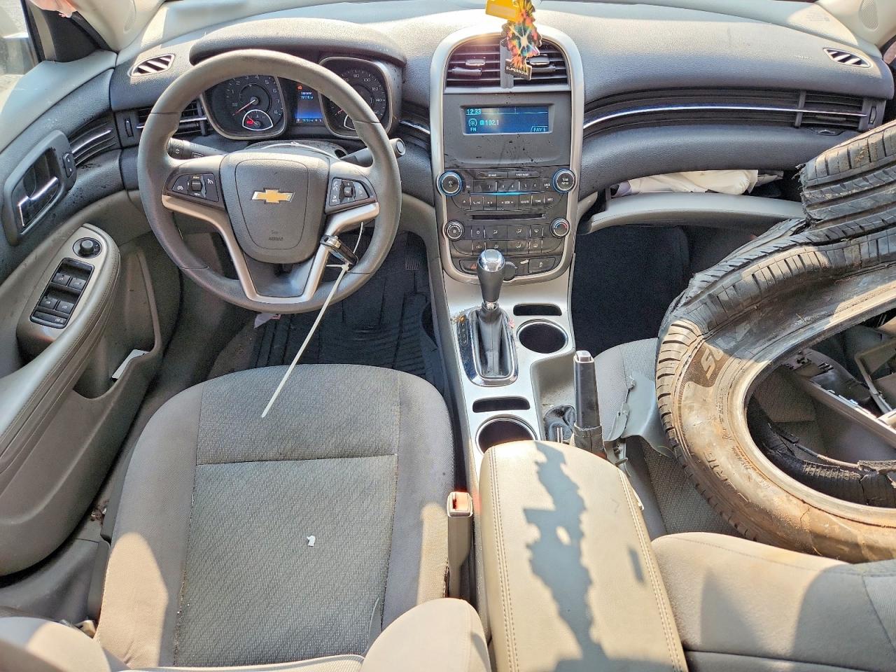 2014 Chevrolet Malibu Ls Silver vin: 1G11B5SL9EF238686