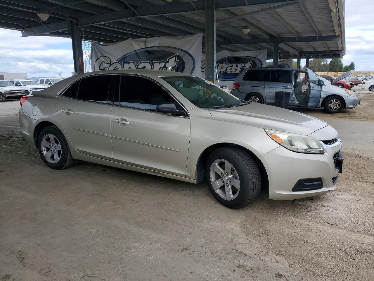 2015 Chevrolet Malibu Ls Beige vin: 1G11B5SL9FF200196