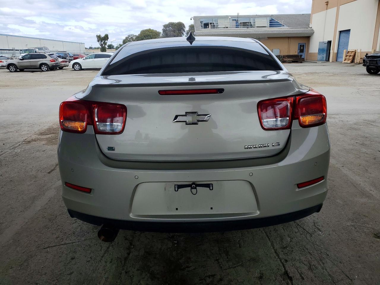 2015 Chevrolet Malibu Ls Beige vin: 1G11B5SL9FF200196