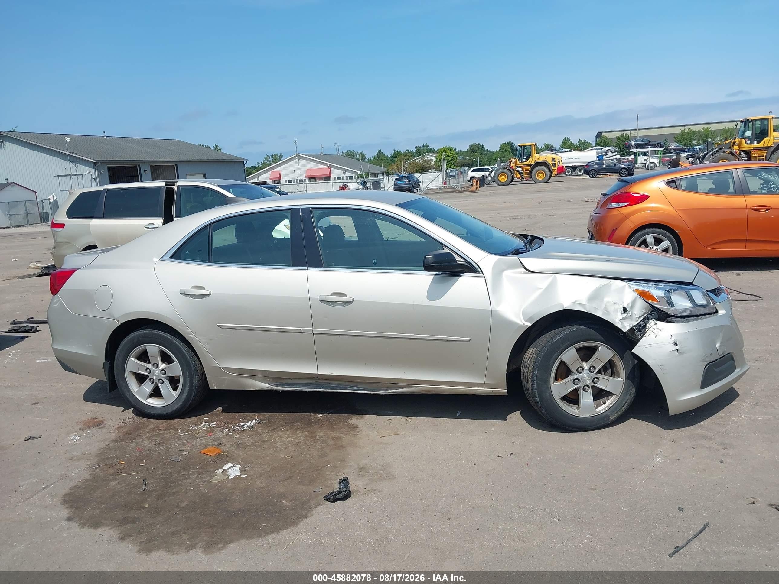 2015 Chevrolet Malibu Ls Champagne vin: 1G11B5SL9FF217810