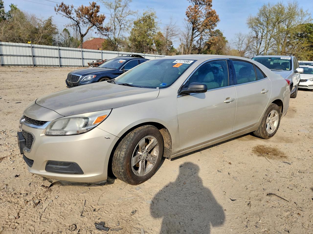 2014 Chevrolet Malibu Ls Gold vin: 1G11B5SLXEF121649
