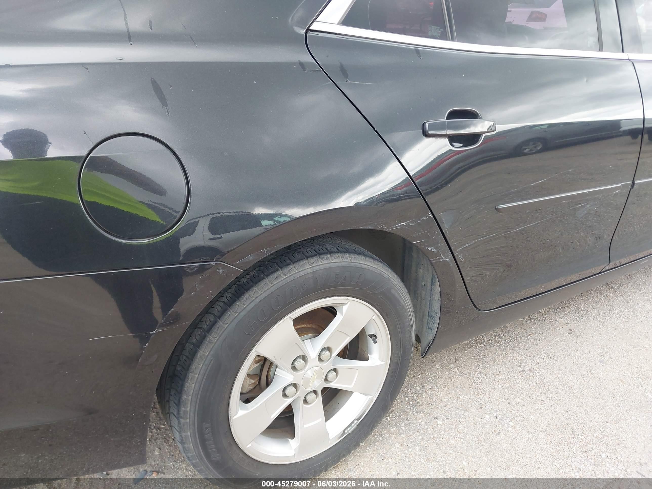 2015 Chevrolet Malibu Ls Black vin: 1G11B5SLXFF108031