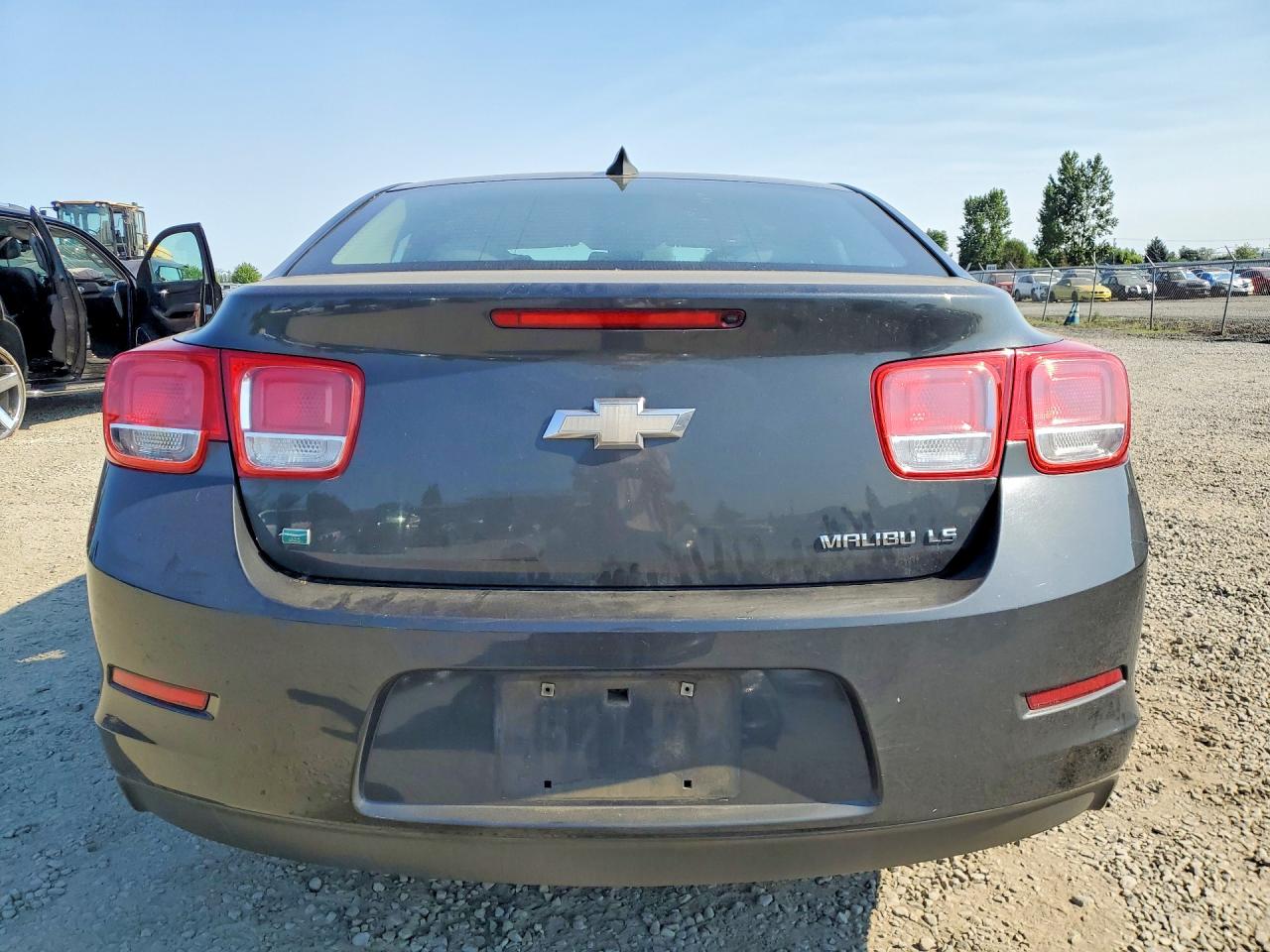 2015 Chevrolet Malibu Ls Black vin: 1G11B5SLXFF109048
