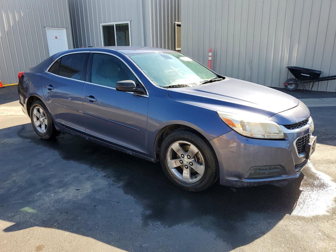 2015 Chevrolet Malibu Ls Blue vin: 1G11B5SLXFF331878
