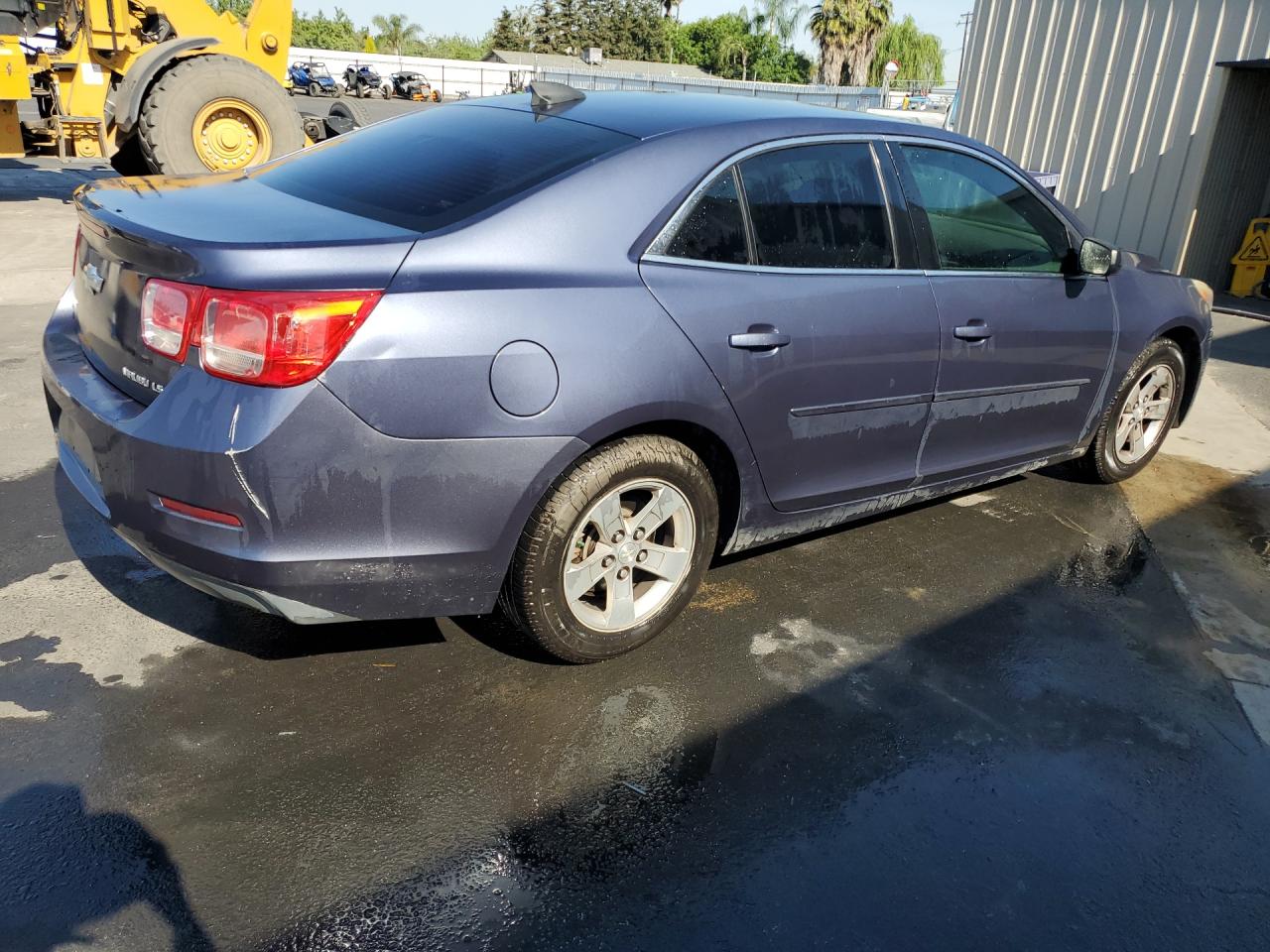 2015 Chevrolet Malibu Ls Blue vin: 1G11B5SLXFF331878 Damage: Right Qtr Panel, Dent(S) W/No Paint Dmg, 2 To 3 Inches